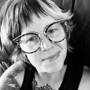 Meet your Posher, Desiree